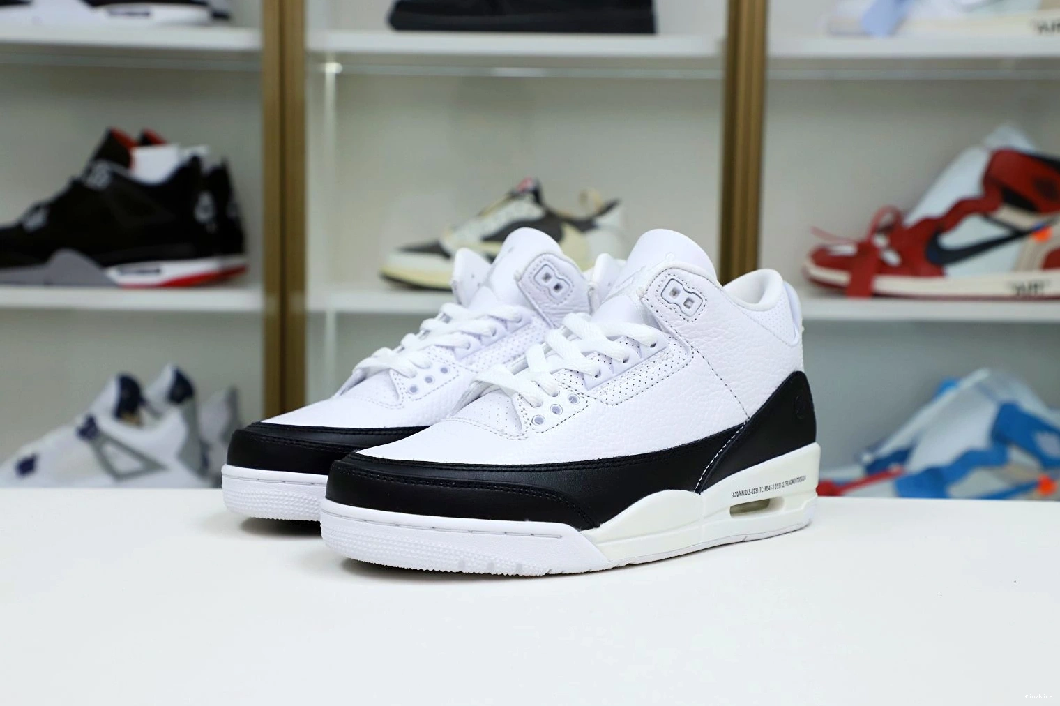 RETRO AIR 'WHITE' X DESIGN 3 JORDAN FRAGMENT SP 0204